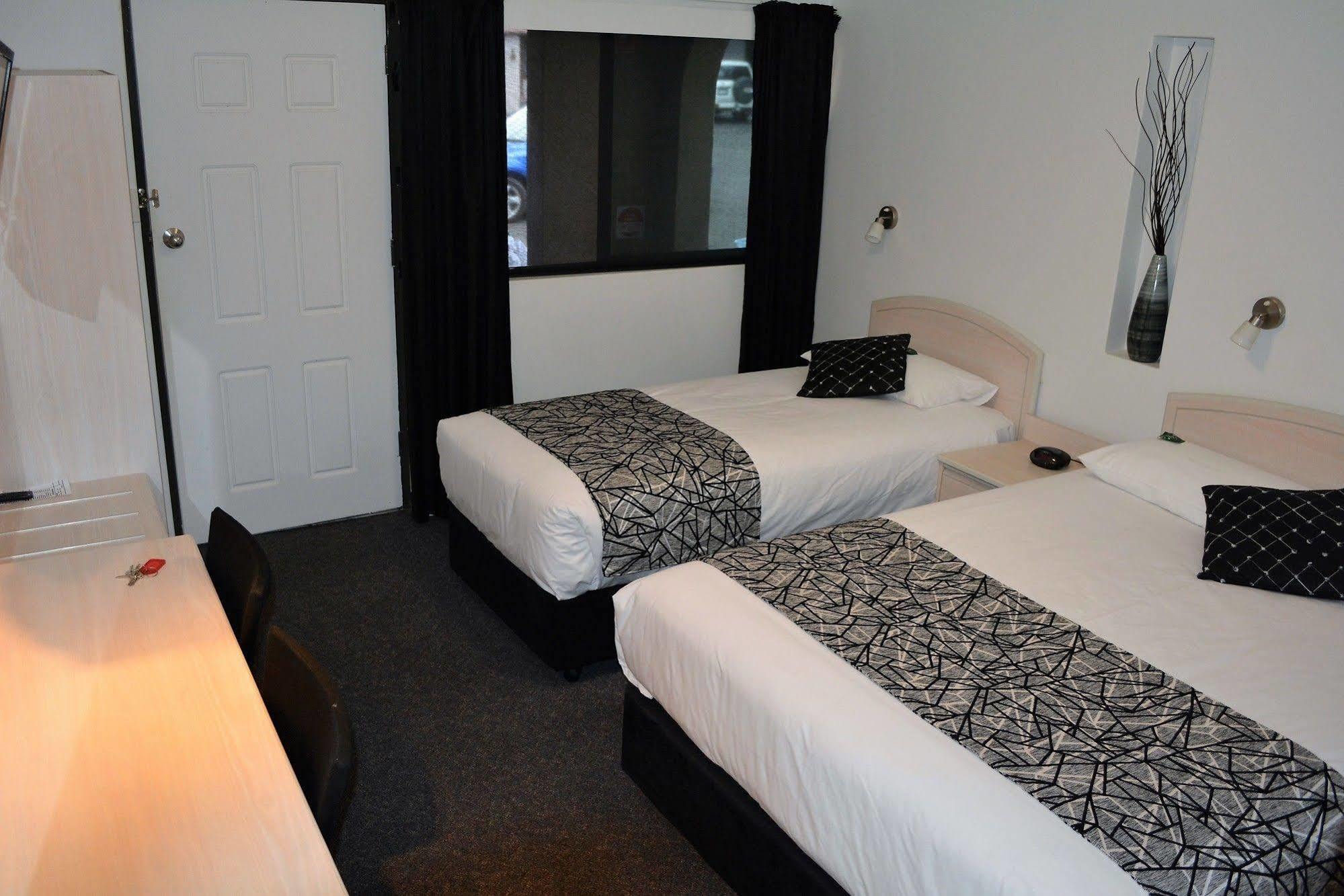 Alabaster Motor Inn Taree Esterno foto