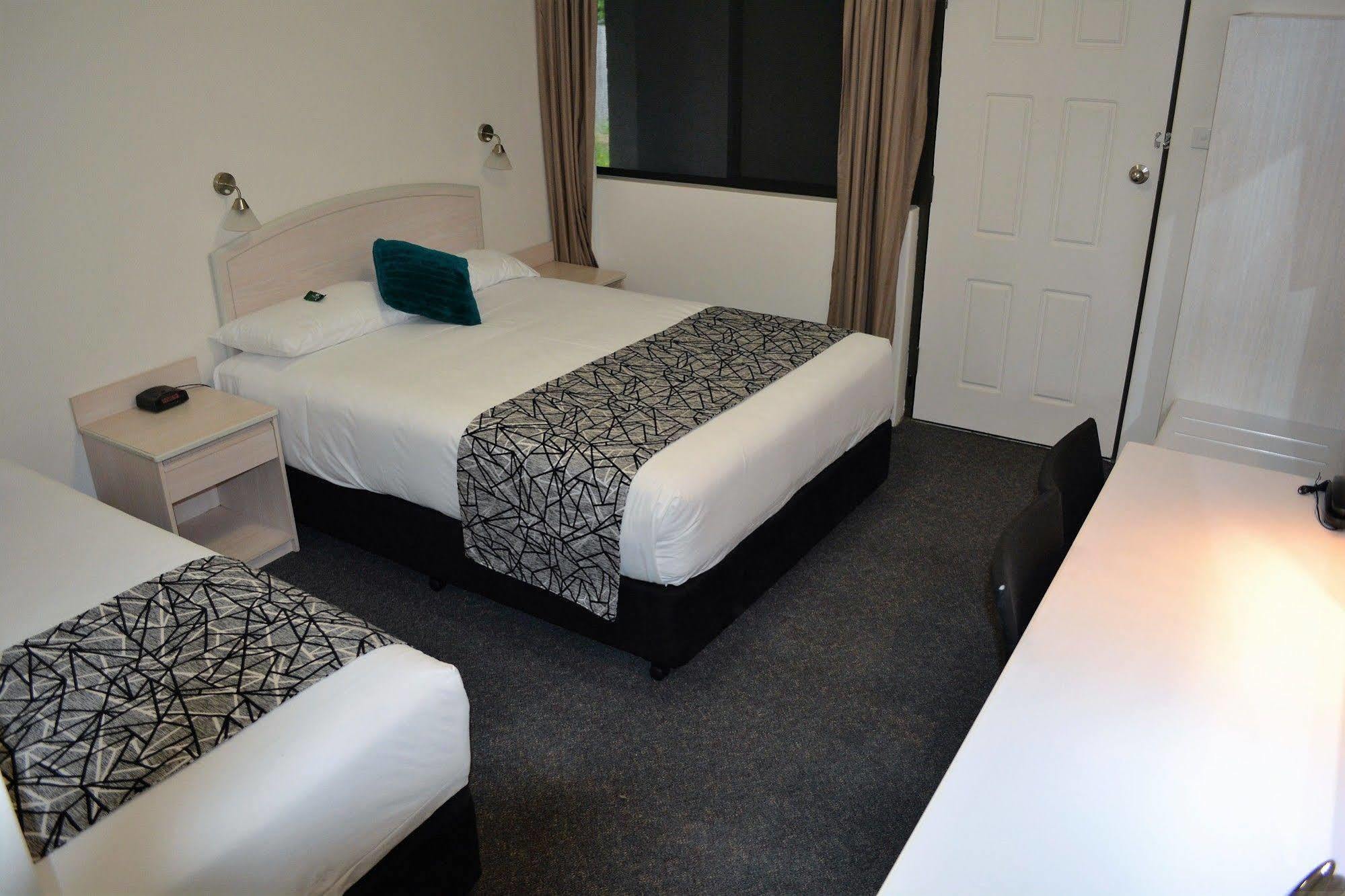 Alabaster Motor Inn Taree Esterno foto
